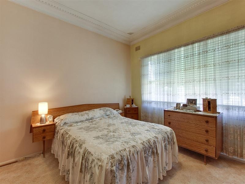 10 Nulang Street, Old Toongabbie NSW 2146