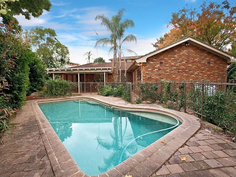 4 Connell Close, Baulkham Hills NSW 2153