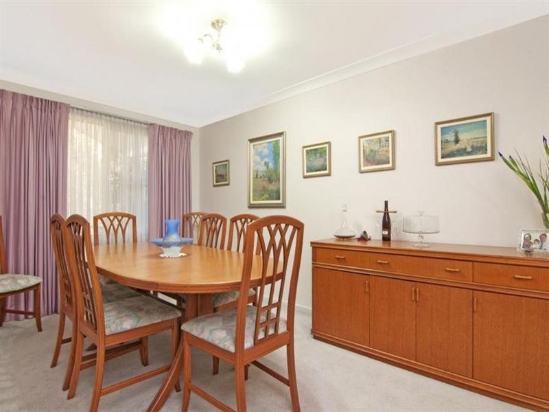 35 Crestwood Drive, Baulkham Hills NSW 2153