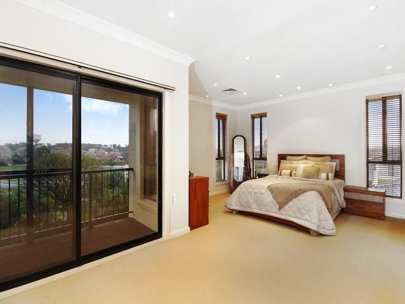 5 Crown Mews, Bella Vista NSW 2153