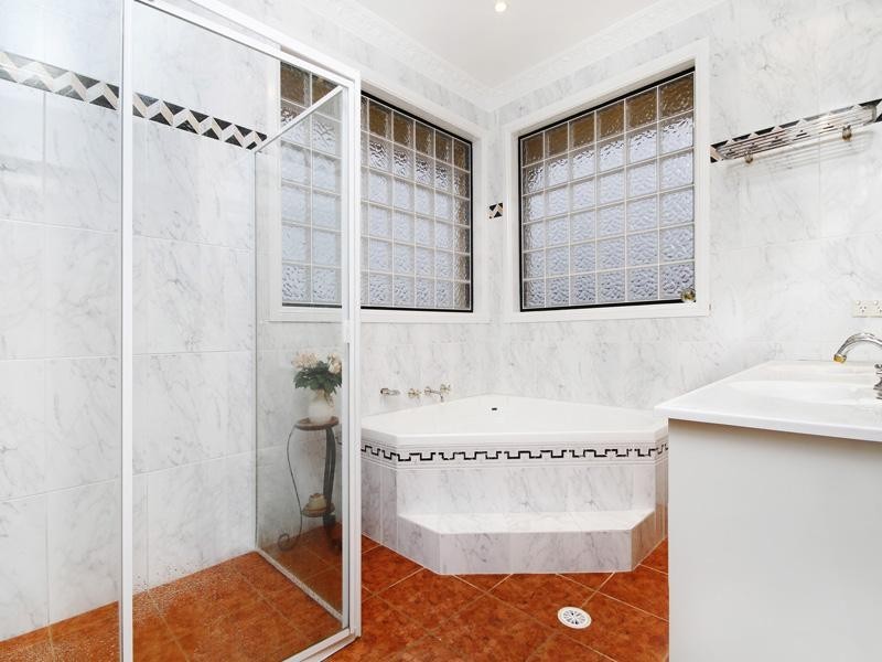 5 Crown Mews, Bella Vista NSW 2153