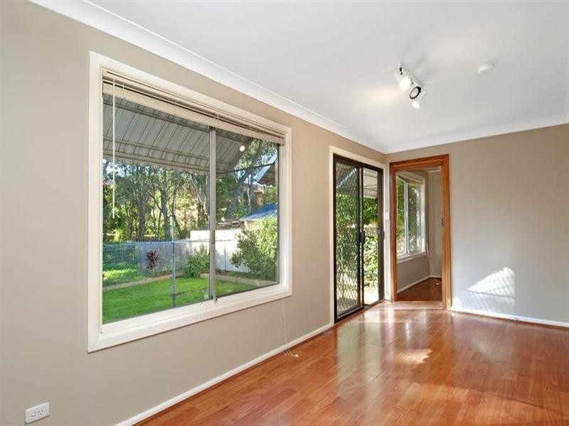 25 Lodge Avenue, Old Toongabbie NSW 2146