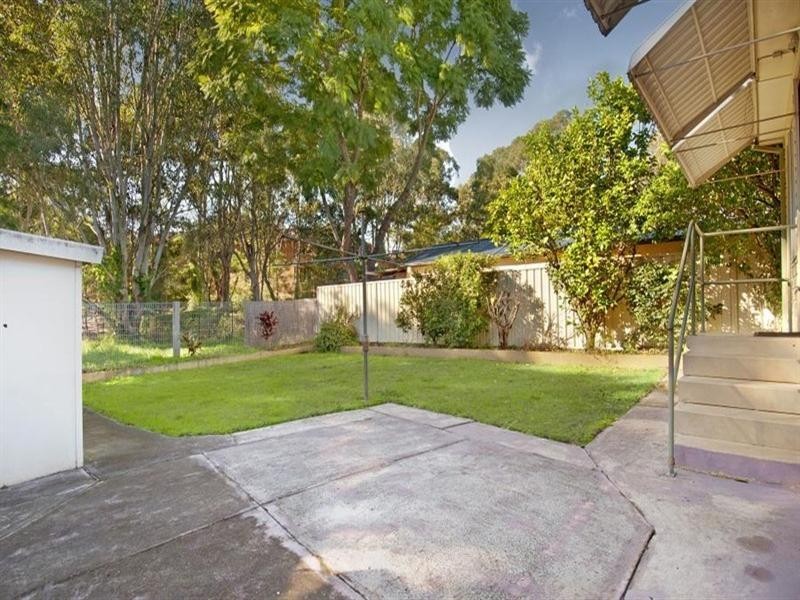 25 Lodge Avenue, Old Toongabbie NSW 2146