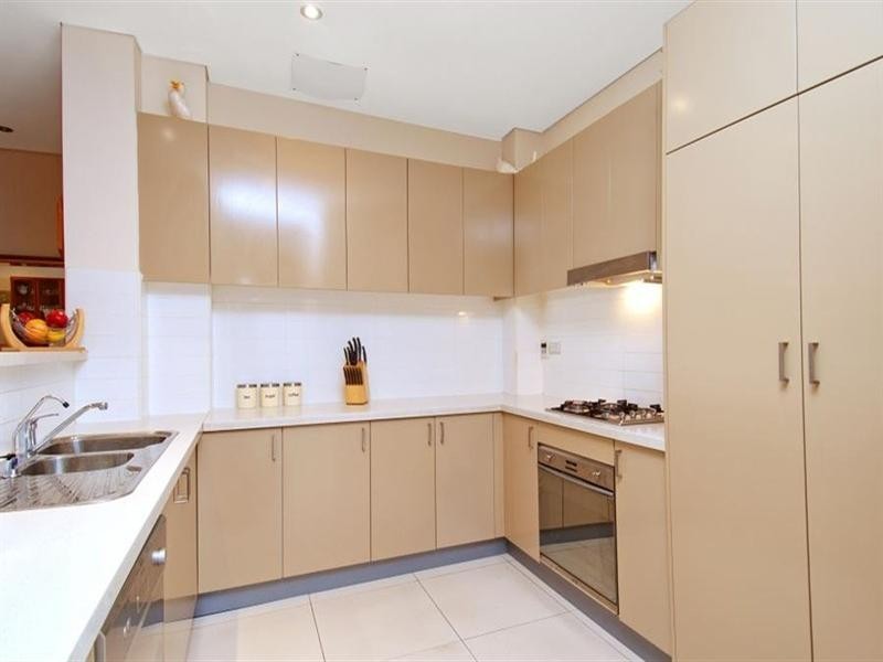 2/22-26 Mercer Street, Castle Hill NSW 2154