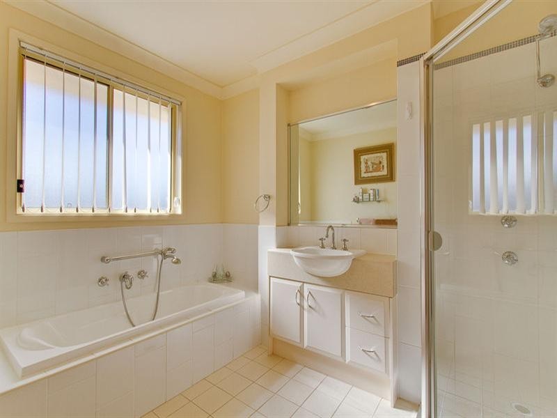 8 Wedge Place, Beaumont Hills NSW 2155