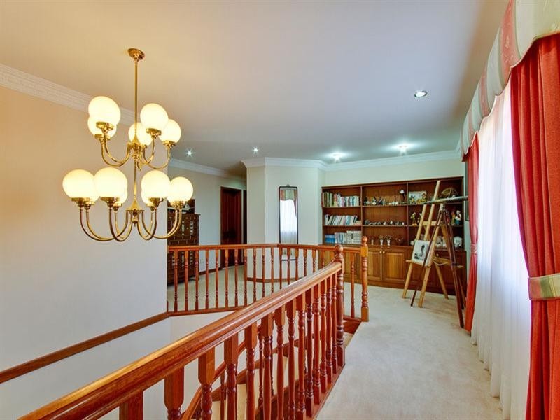 16 Carnarvon Avenue, Glenhaven NSW 2156