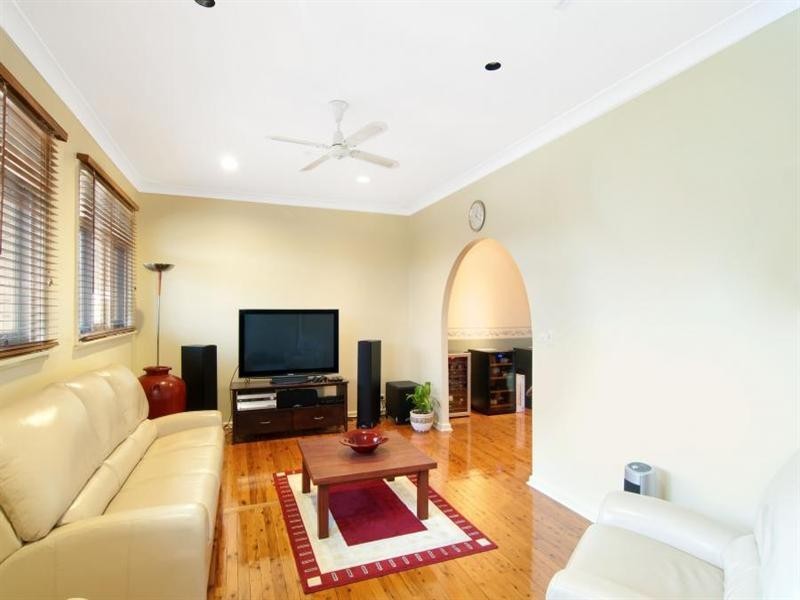 44 White Cedar Drive, Castle Hill NSW 2154