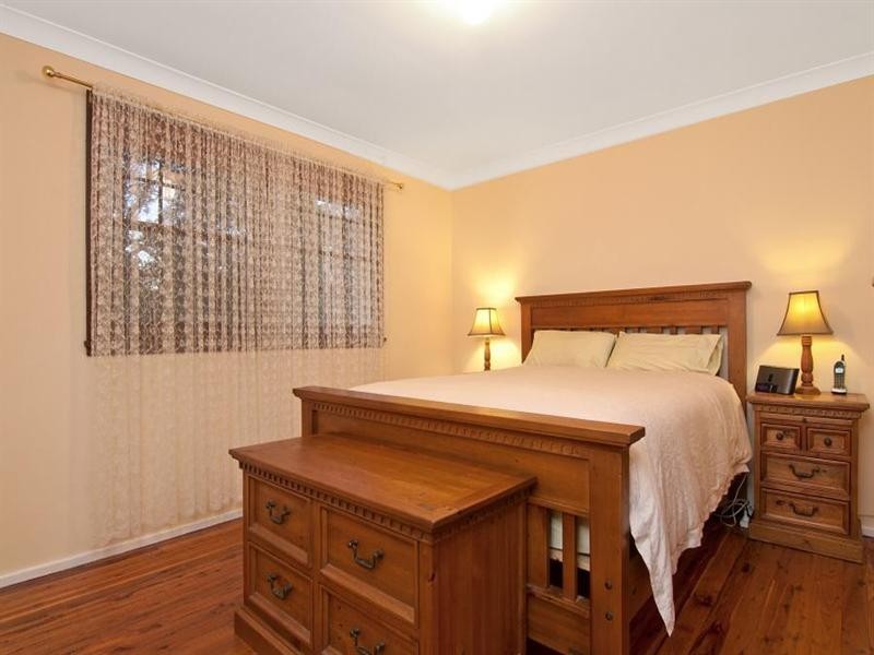 1 Hughes Avenue, Castle Hill NSW 2154