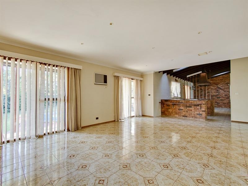 14 Cadman Crescent, Castle Hill NSW 2154