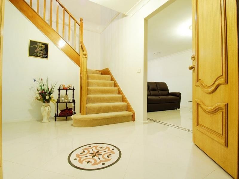 11 Northwood Place, Castle Hill NSW 2154