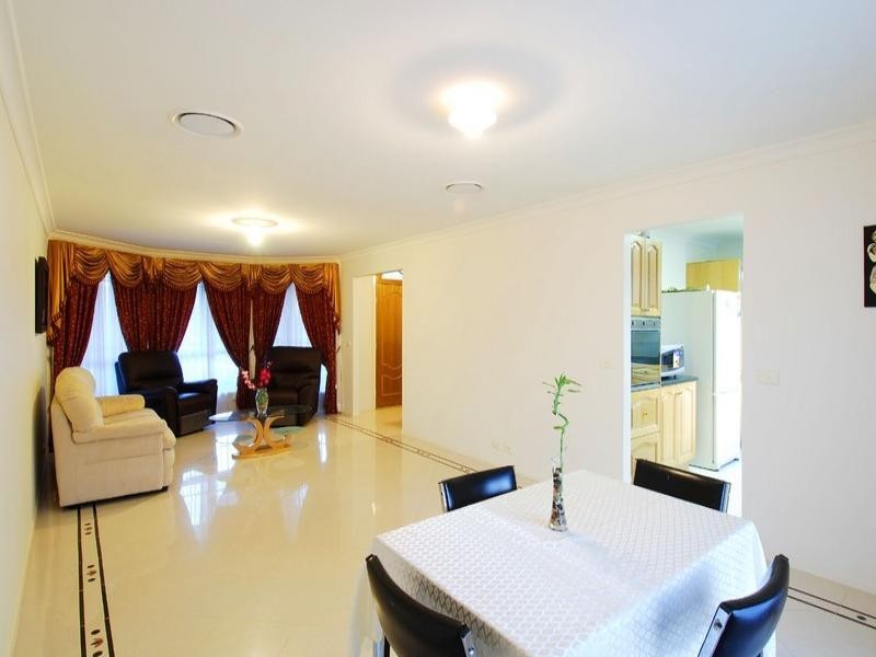 11 Northwood Place, Castle Hill NSW 2154