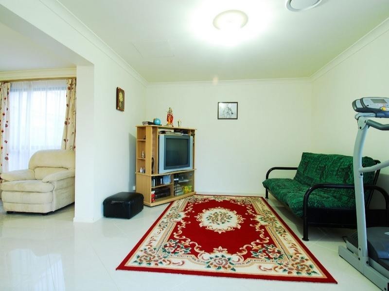 11 Northwood Place, Castle Hill NSW 2154