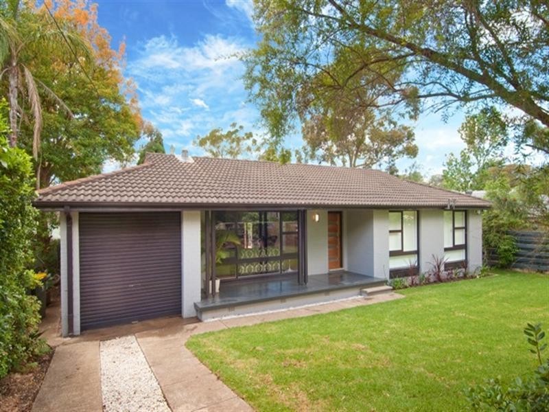 8 Cambewarra Avenue, Castle Hill NSW 2154