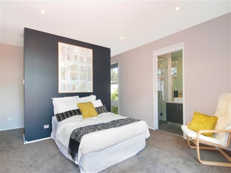 8 Cambewarra Avenue, Castle Hill NSW 2154