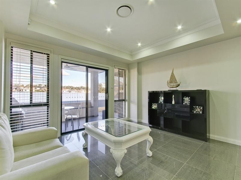 48 Orleans Way, Castle Hill NSW 2154