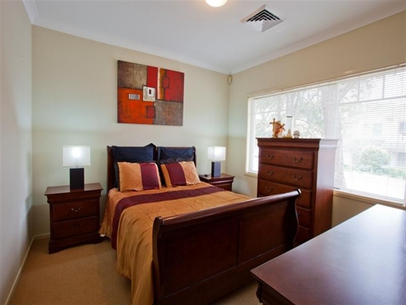 1 Sirrius Close, Beaumont Hills NSW 2155