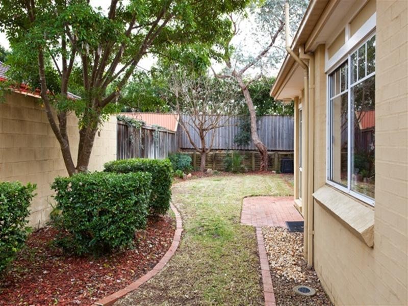 1 Sirrius Close, Beaumont Hills NSW 2155