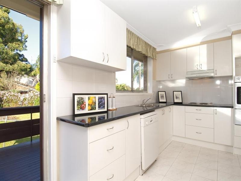 2 Pye Avenue, Northmead NSW 2152