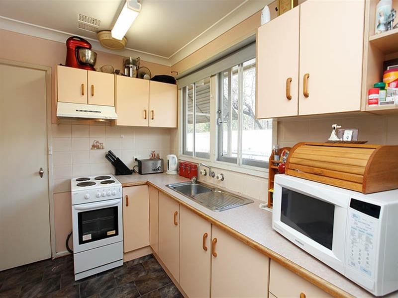 11 Laurence Street, Richmond NSW 2753