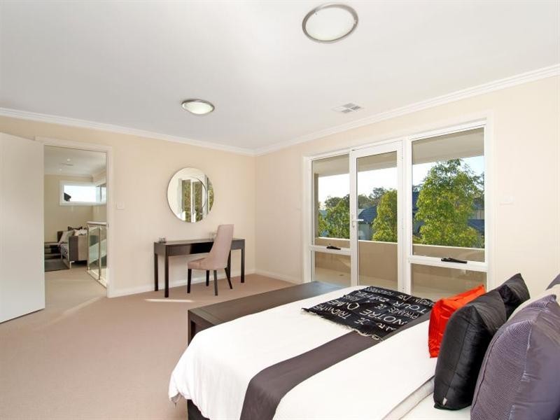 48 Brighton Drive, Bella Vista NSW 2153