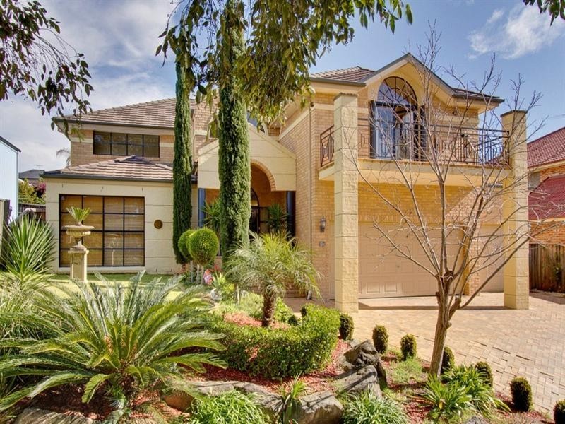 6 Hillsborough Way, Baulkham Hills NSW 2153