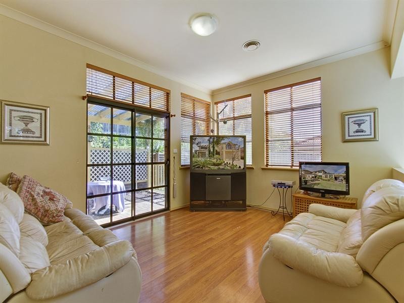 6 Hillsborough Way, Baulkham Hills NSW 2153