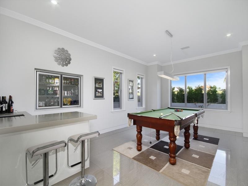 9 Pipersbrook Crescent, Bella Vista NSW 2153