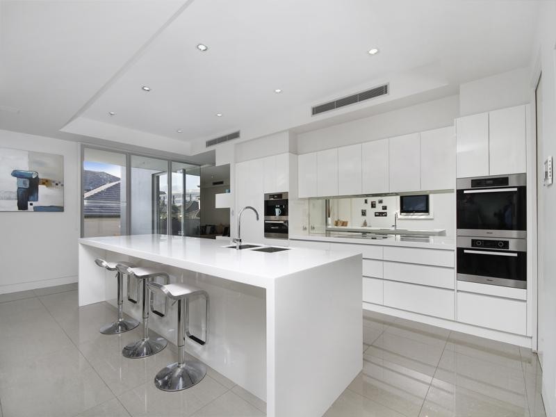 9 Pipersbrook Crescent, Bella Vista NSW 2153