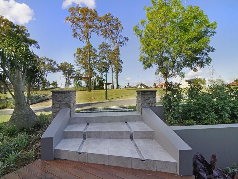 9 Pipersbrook Crescent, Bella Vista NSW 2153