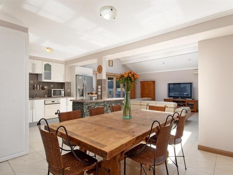 74 Delaney Drive, Baulkham Hills NSW 2153