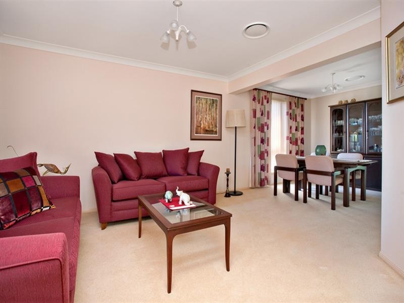 7 Orleans Way, Castle Hill NSW 2154