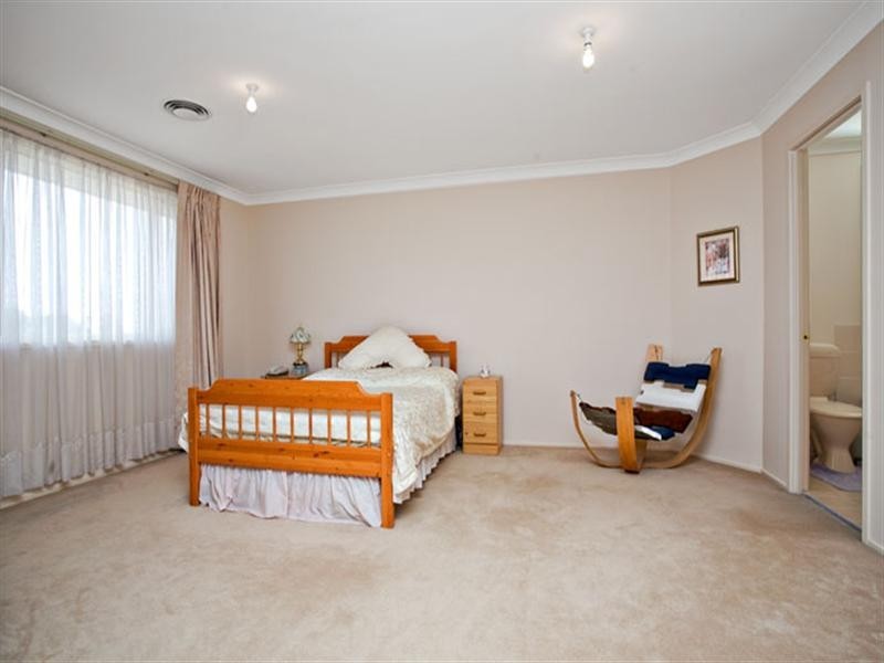 106 Chepstow Drive, Castle Hill NSW 2154