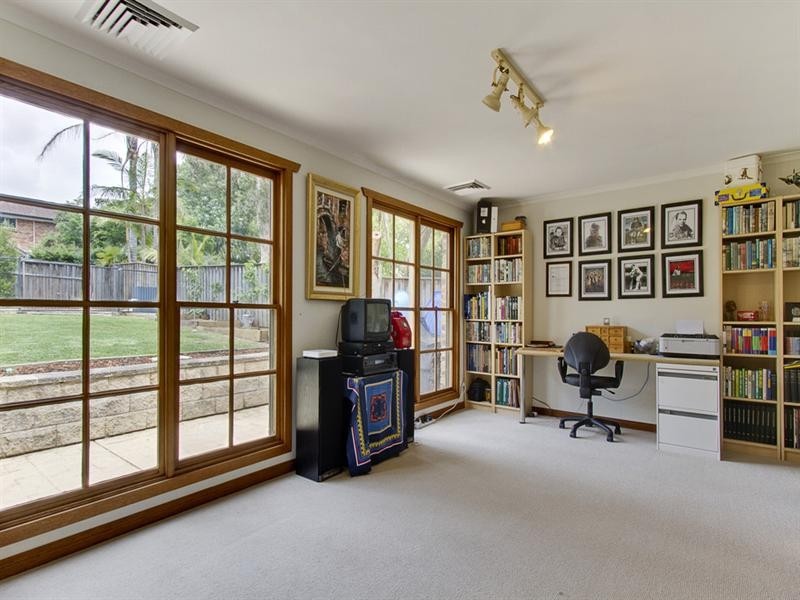 121 Greenbank Drive, Glenhaven NSW 2156