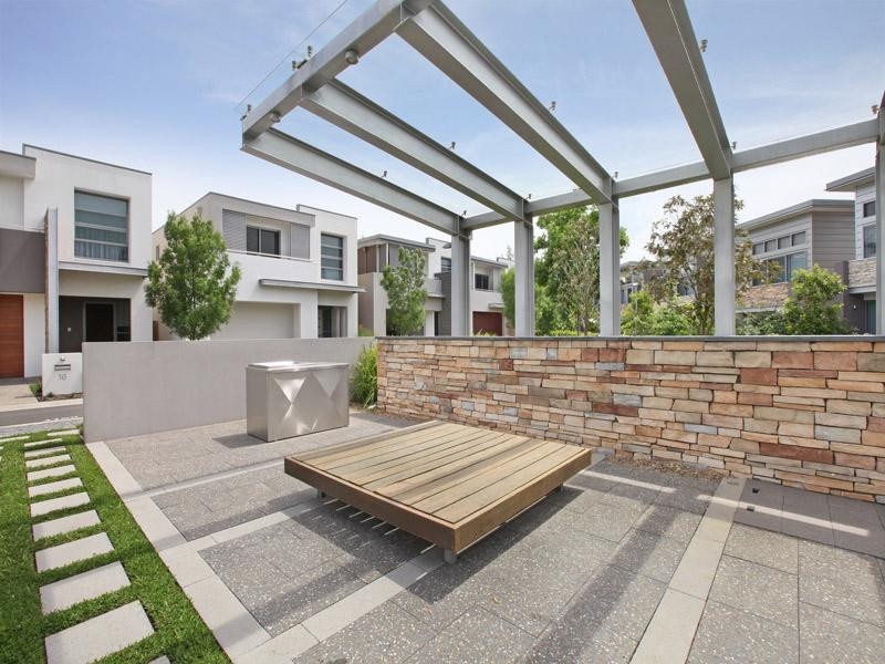 34 Peninsula Way, Bella Vista NSW 2153