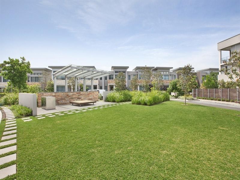 34 Peninsula Way, Bella Vista NSW 2153