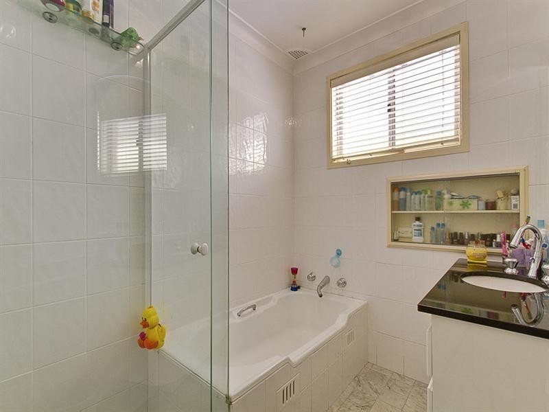 120 Cecil Avenue, Castle Hill NSW 2154