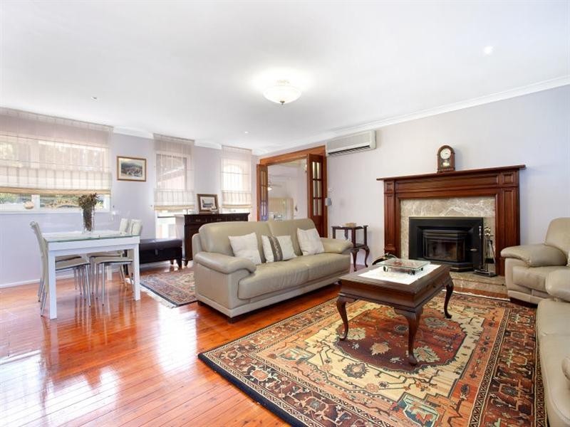 4 Birriwa Place, Baulkham Hills NSW 2153