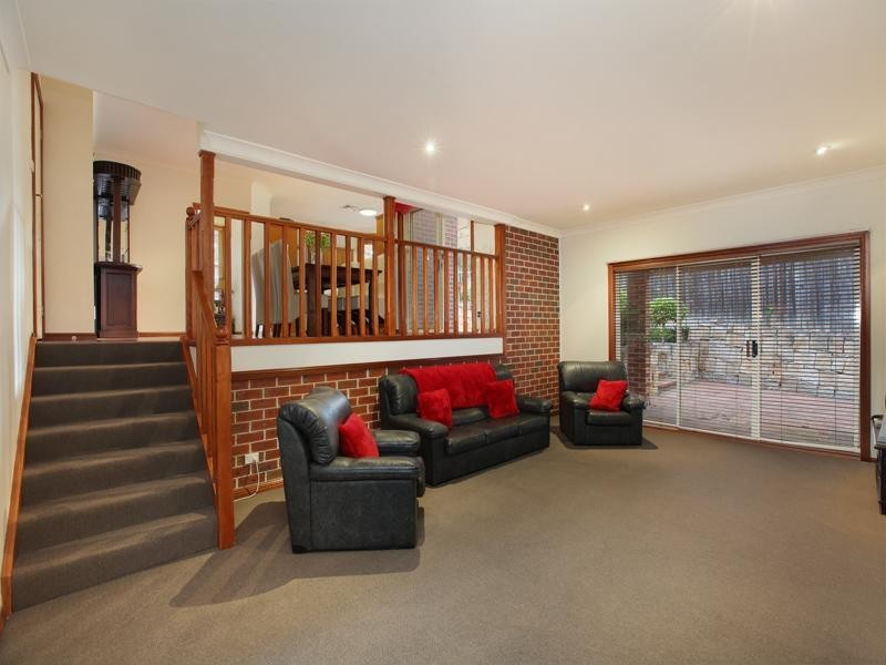 5 Cornwall Place, Bella Vista NSW 2153