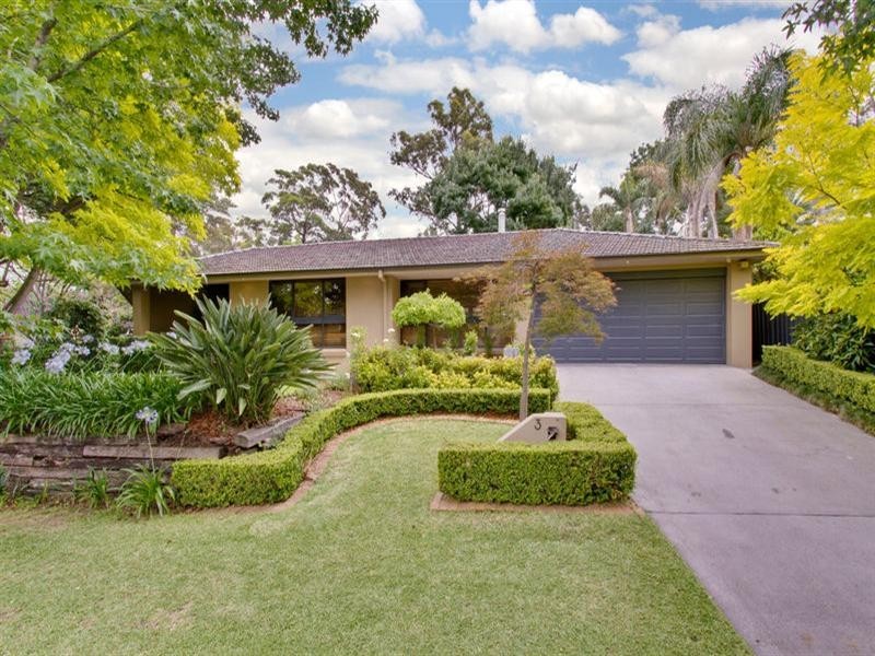 3 Nanette Place, Castle Hill NSW 2154