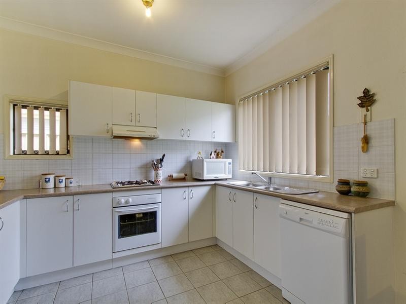 11 Falcon Way, Glenwood NSW 2768