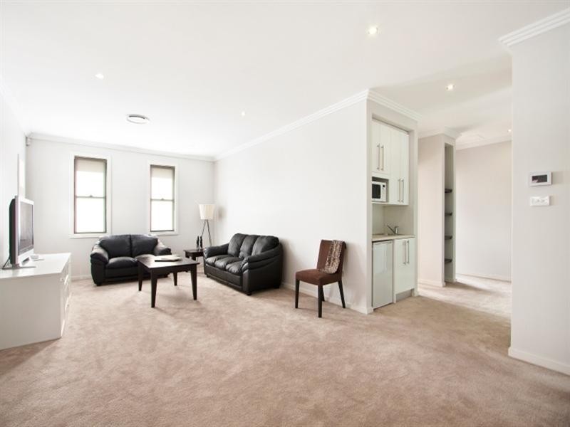 16 Dutton Road, Beaumont Hills NSW 2155