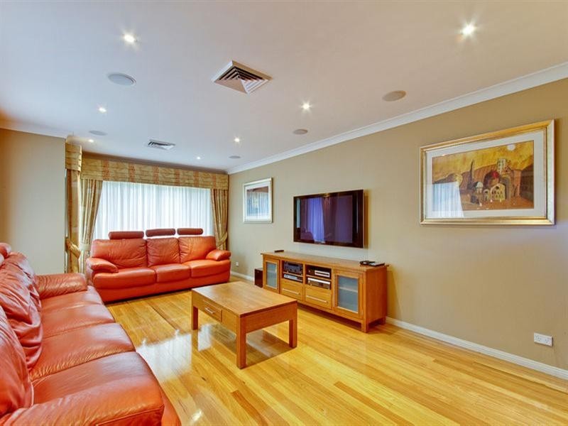 42 Connelly Way, Kellyville NSW 2155