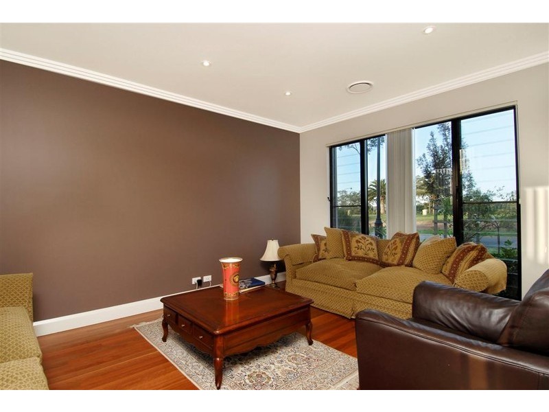 10 Highrange Terrace, Bella Vista NSW 2153