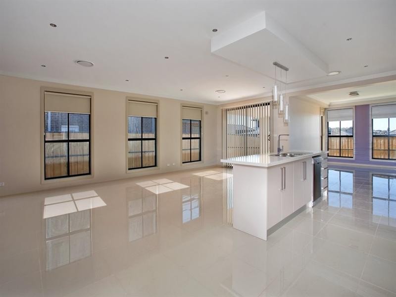 38 Waterfall Boulevard, The Ponds NSW 2769