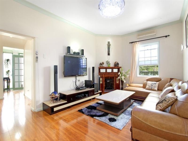 27 Preston Road, Old Toongabbie NSW 2146