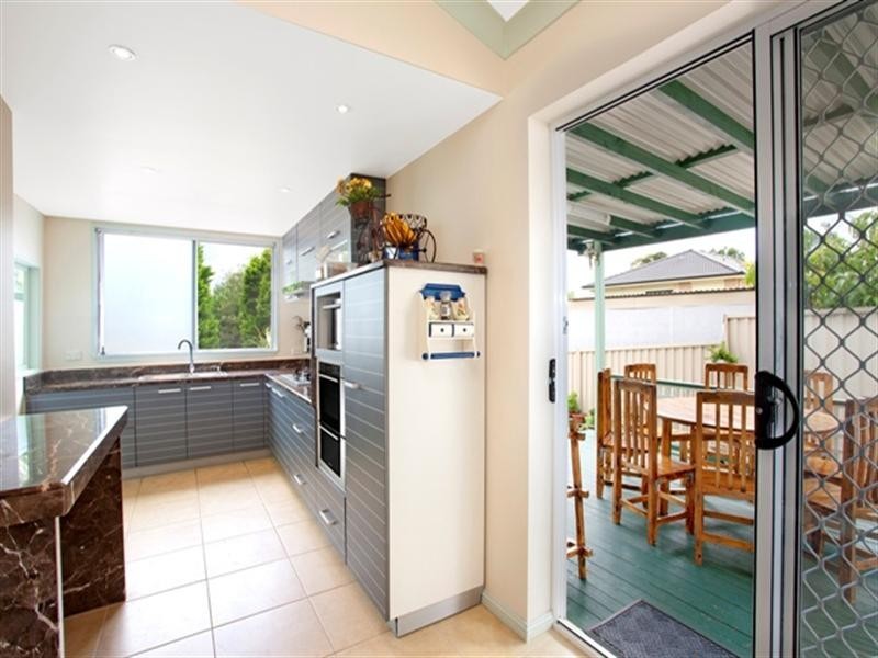 27 Preston Road, Old Toongabbie NSW 2146