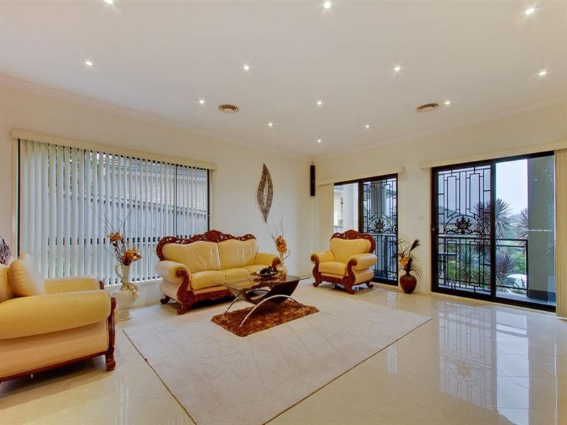 5 Brosnan Place, Castle Hill NSW 2154