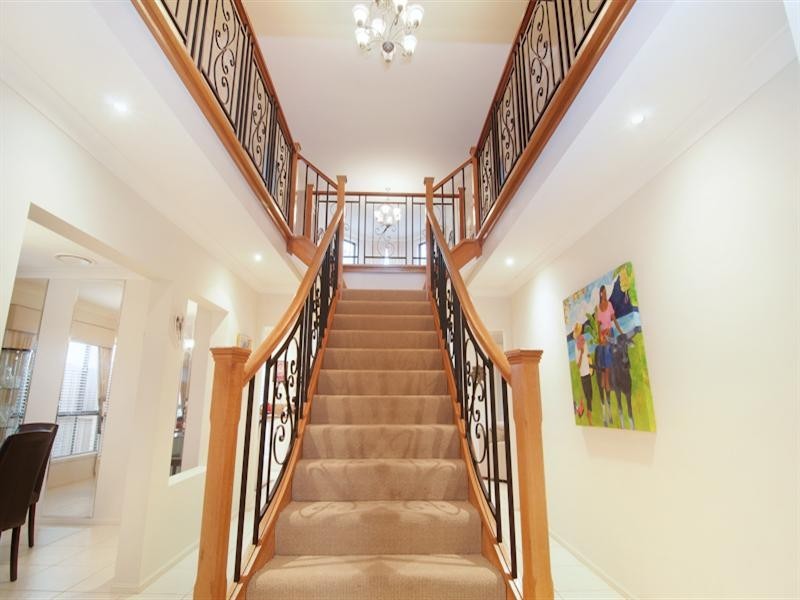 2 Norham Mews, Castle Hill NSW 2154