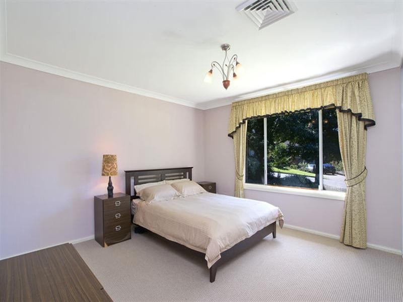 60 George Mobbs Drive, Castle Hill NSW 2154