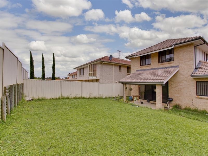 11 Falcon Way, Glenwood NSW 2768